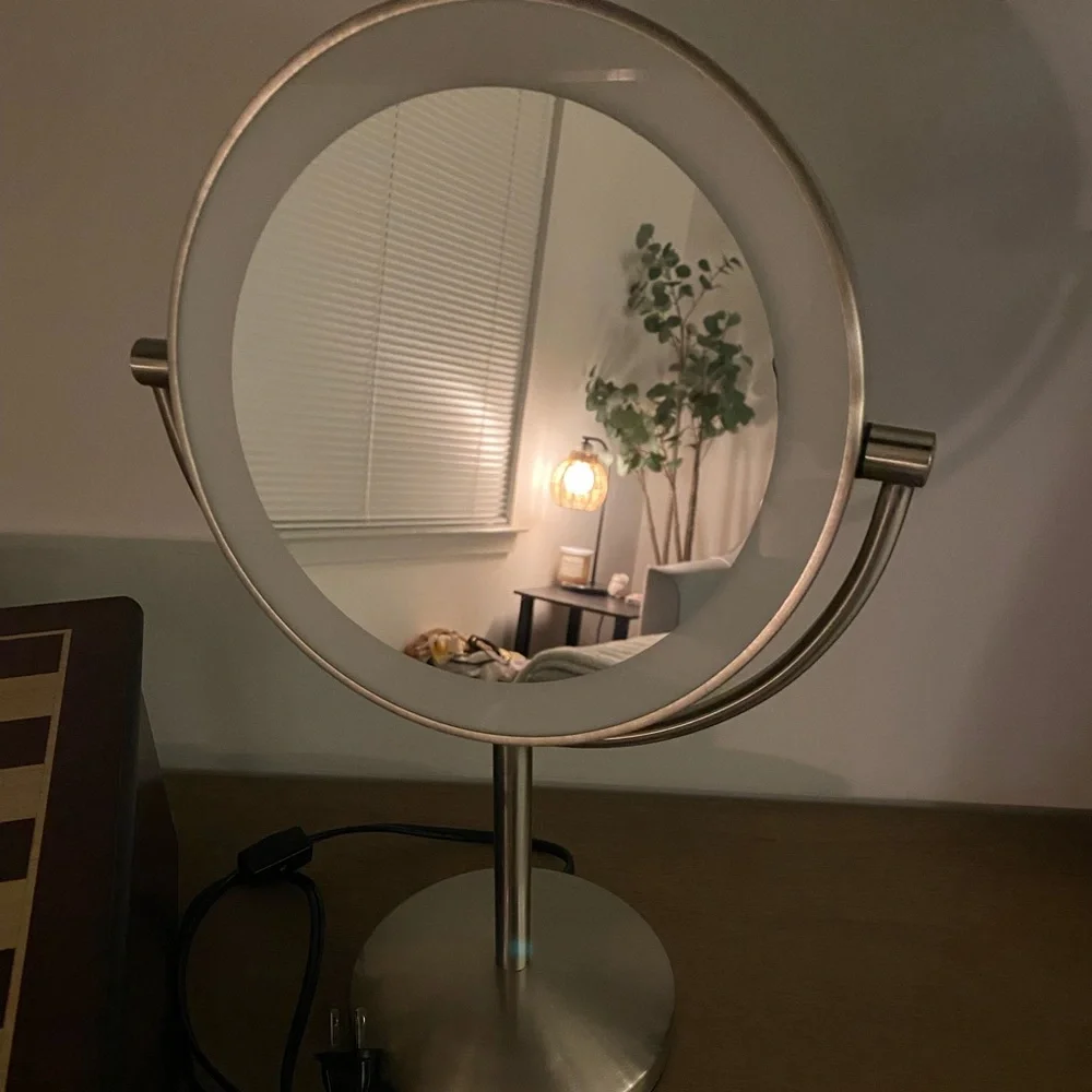 Vanity Tabletop Mirror